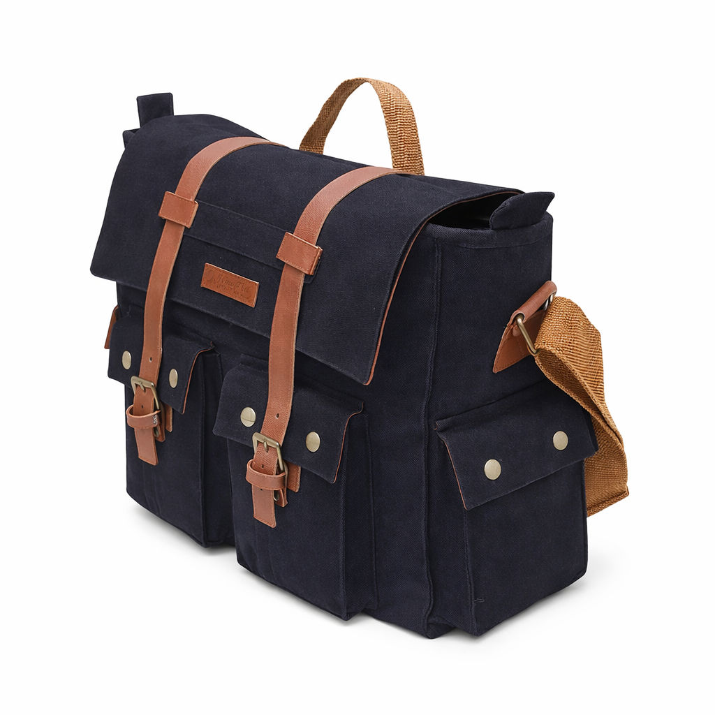 Black Unisex Messenger Bag for Everyday Use 181